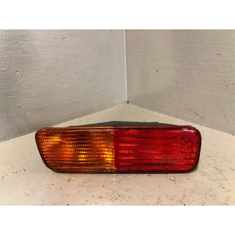 Discovery 2 Lower Light Off Side Rear Indicator Land Rover 1998 to 2002