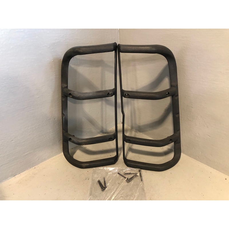 Discovery 2 Rear Light Guards Pair Set Travall TLG2003 Land Rover 1998 to 2002