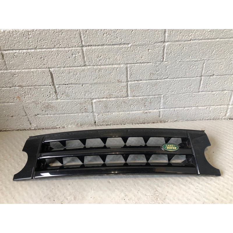 Discovery 3 Grille Front Java Black 697 Land Rover 2004 to 2009 R15085