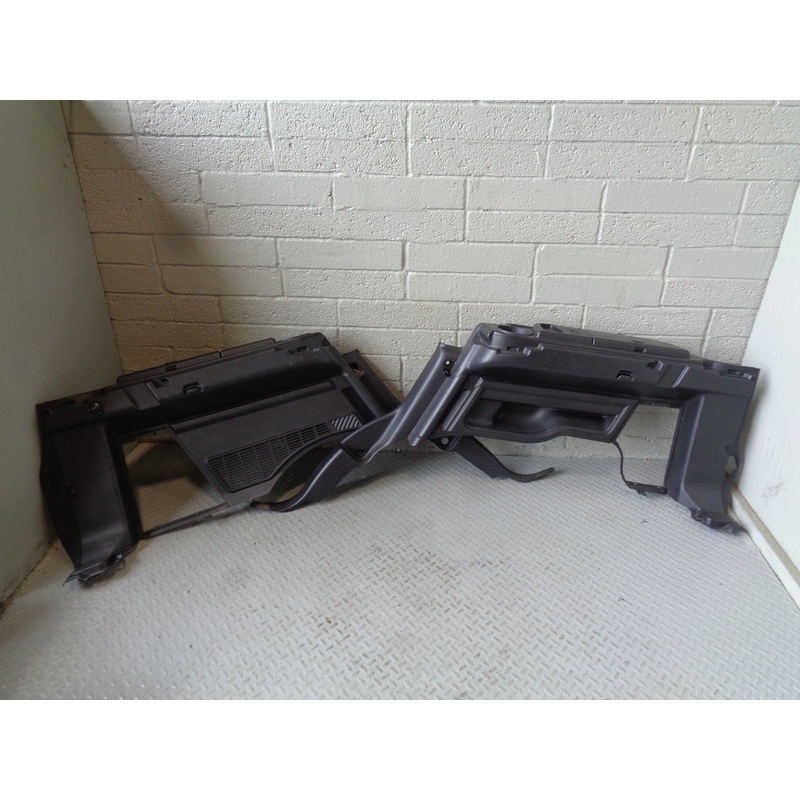 Discovery 3 Boot Trims Pair Black for 7 Seats Rear Land Rover 2004 to 2009