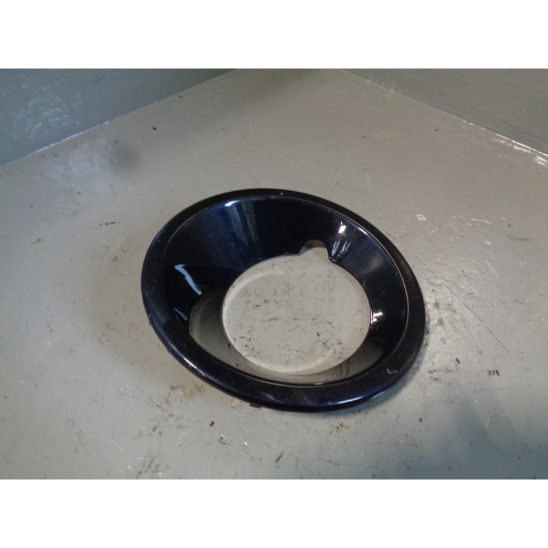 Discovery 3 Fog Light Bezel Front Bumper Blue Near Side Land Rover 2004 to 2009