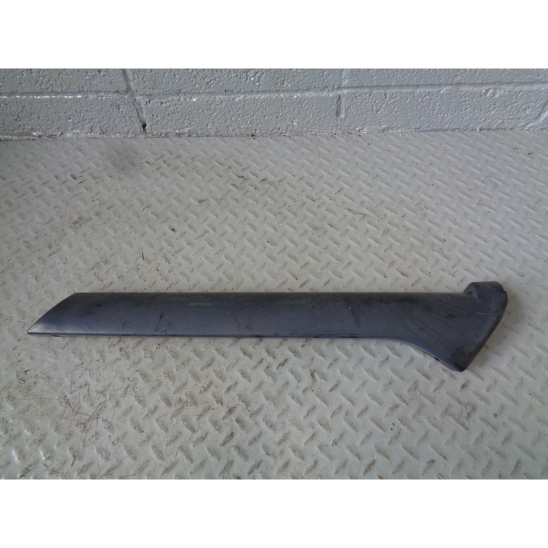 Discovery 2 A Pillar Trim Off Side Front External Cover Land Rover R18044