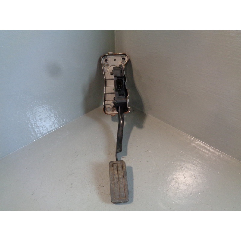 Discovery 3 Throttle Accelerator Pedal TDV6 Manual 5H22 7R562DA8PVJ Land Rover