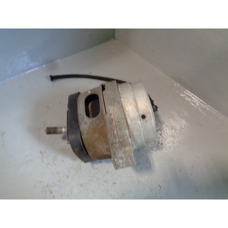 Range Rover L322 Engine Mount Bracket Left KKB500480 3.0 TD6 2002 to 2006