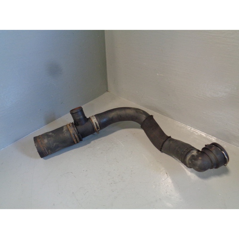 Top Radiator Hose 3.0 TDV6 AH22-8260-BD Land Rover Discovery 4 Range Rover Sport