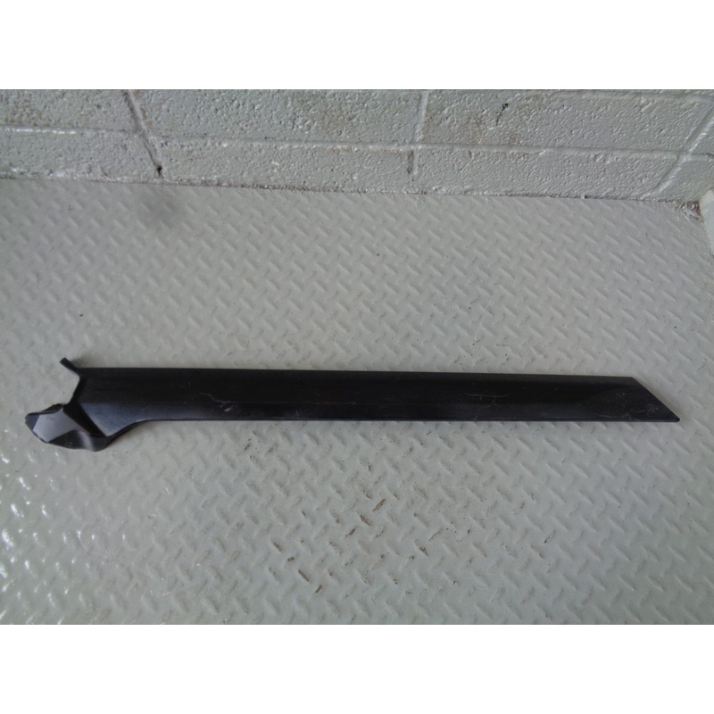 Discovery 3 A Pillar Trim Cover External Near Side Front Land Rover K23054