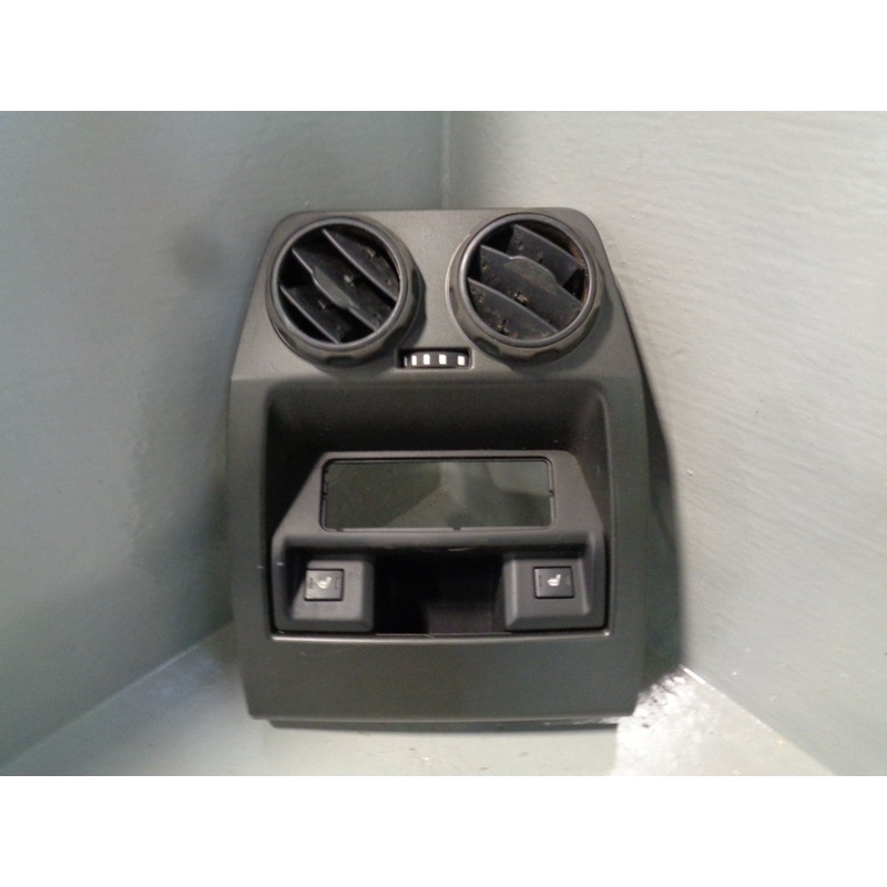 Discovery 4 Centre Console Rear Air Vents Heated Seat Switches Land Rover L319