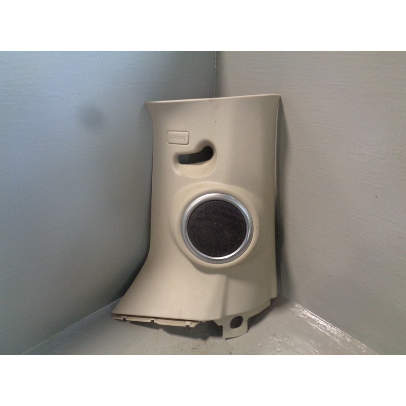 Discovery 4 D Pillar Trim Speaker XQM000400 Off Side Land Rover 2009 to 2014