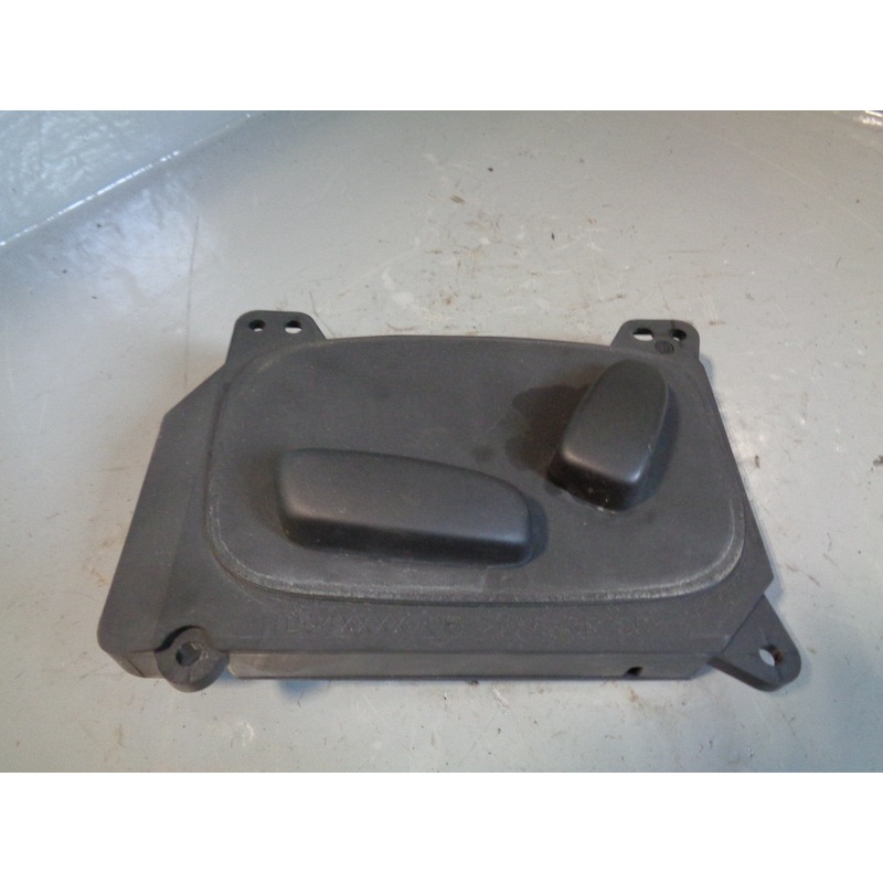 Discovery 4 Electric Seat Adjust Switch Near Side Land Rover AH22-14B566-GA