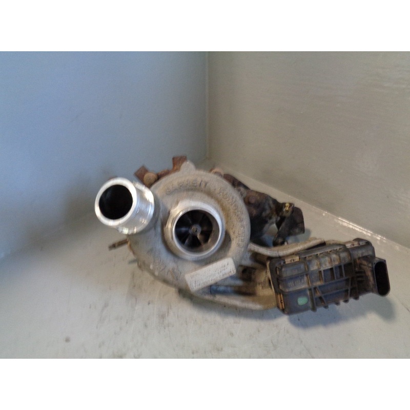 Discovery 4 Turbo 3.0 TDV6 Near Side AX2Q-6K682-CA Spares Or Repairs K10064