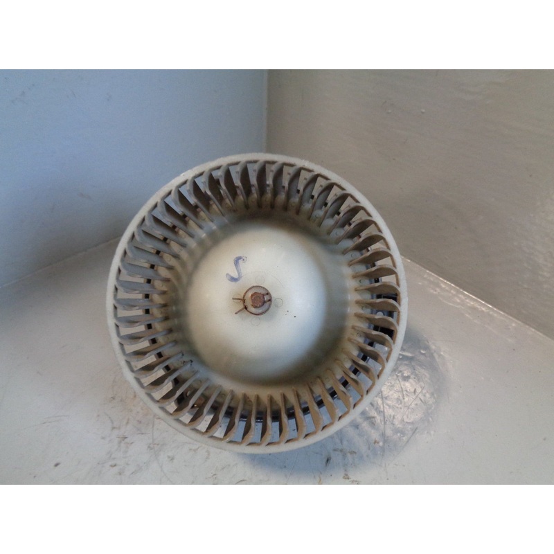 Discovery 2 Heater Blower Fan and Motor 0 130 111 195 Land Rover 1998 to 2004