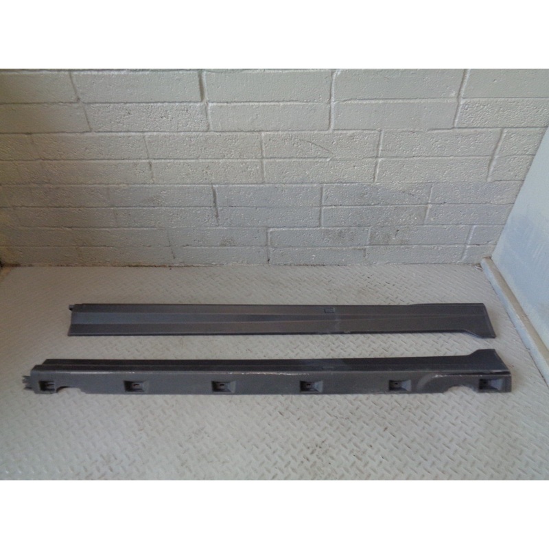 Freelander 2 Sill Cover Trims Pair Land Rover 2006 to 2011 Black Plastic R28064