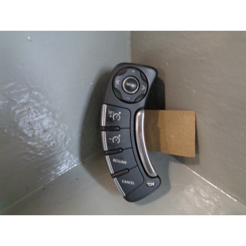 Range Rover L322 Cruise Control Steering Wheel Switches CH42-13D767-AA Facelift