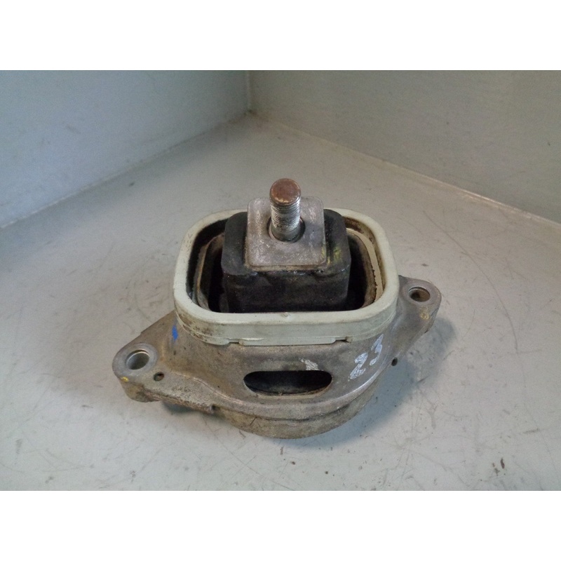 Range Rover L322 Engine Mount 6752059-02 Off Side 4.4 V8 2002 to 2006