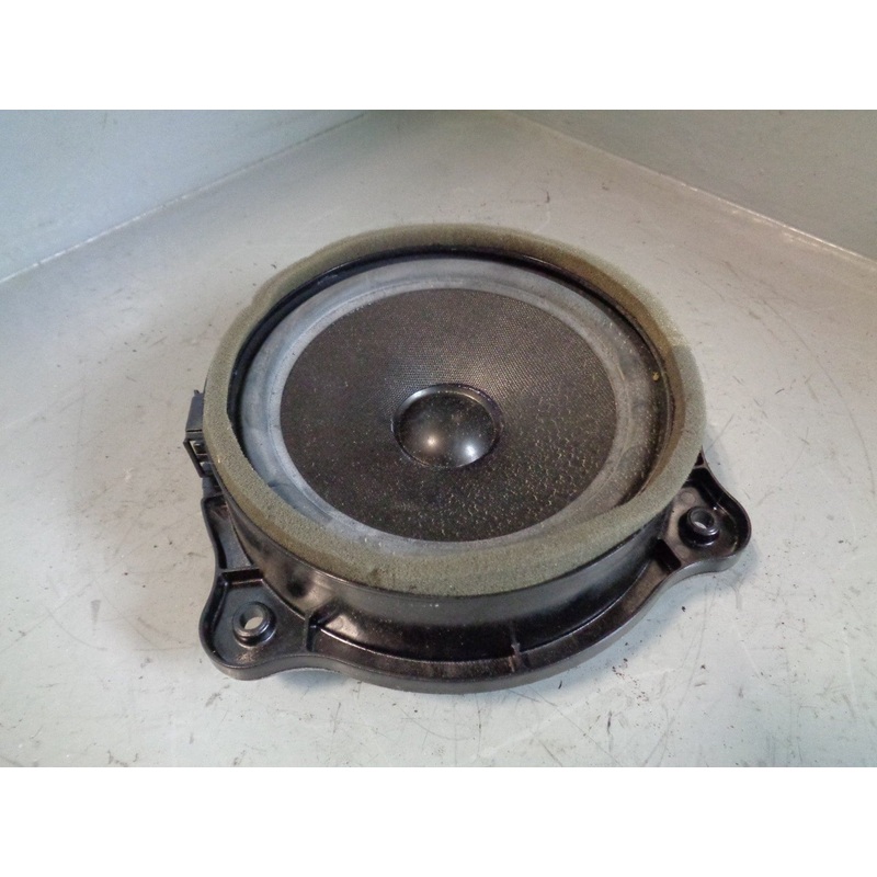 Range Rover L322 Front Door Speaker XQM000200 Left or Right 2002 to 2006
