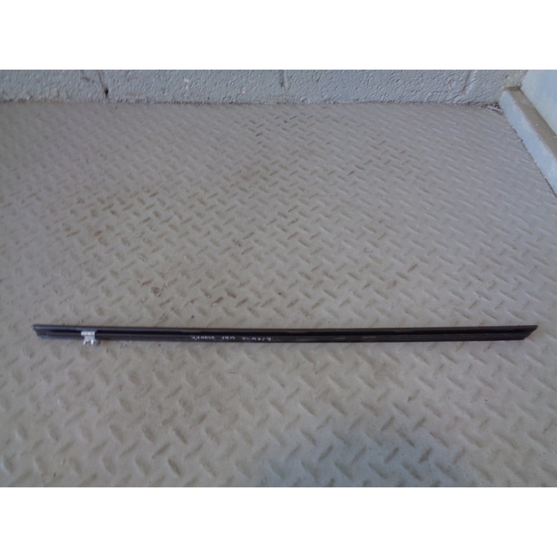 Range Rover Evoque Internal Window Seal Weather Strip Off Side Front 5 Door