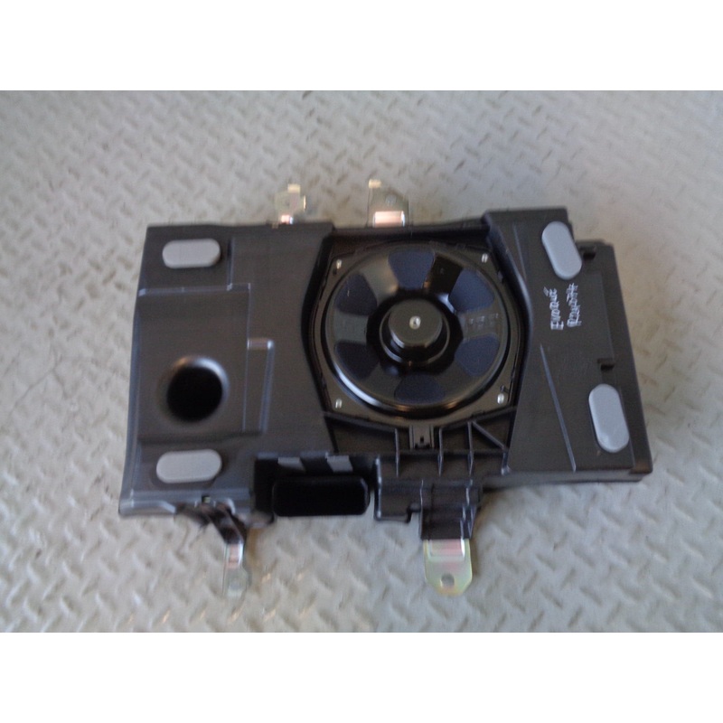 Range Rover Evoque Subwoofer Tailgate BJ32 18808 EB 2011 to 2018 L358 Land Rover