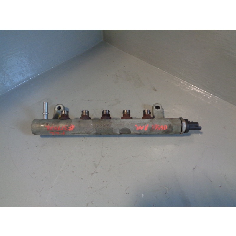 Freelander 2 Fuel Rail 2.2 TD4 Diesel Land Rover 2006 to 2011 No Sensor