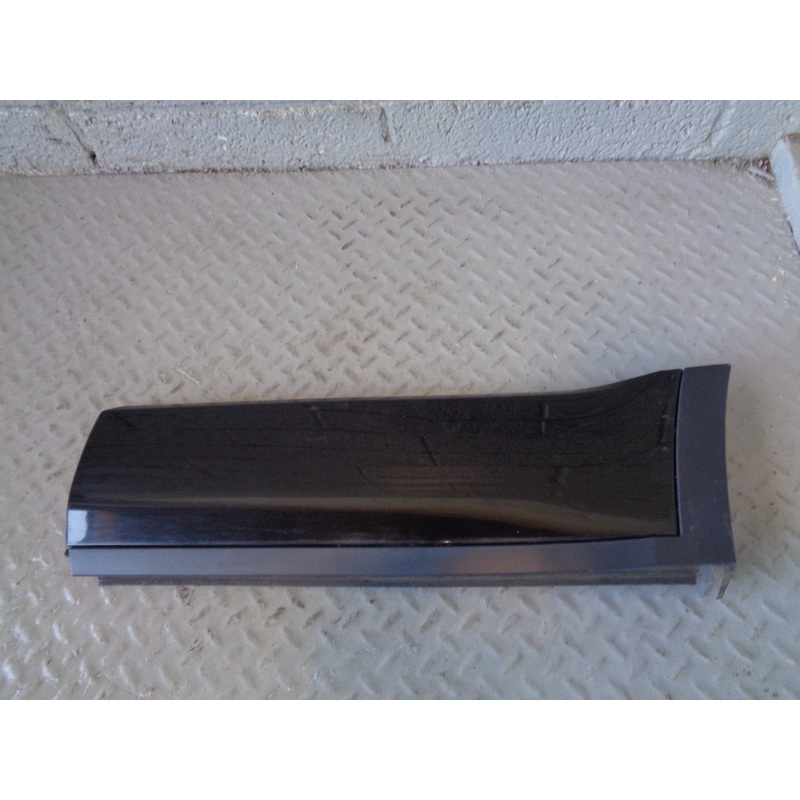 Range Rover Evoque Door Moulding Trim Near Side Rear Santorini L538 2011 to 2018