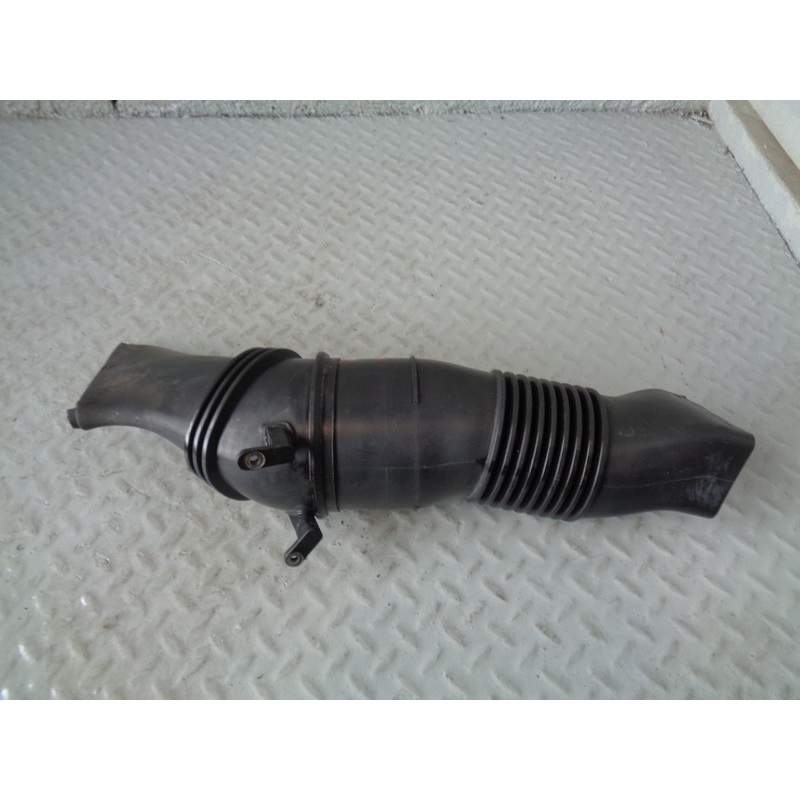 Range Rover L322 Air Intake Duct Pipe PIJ000022 3.0 TD6 2002 to 2006