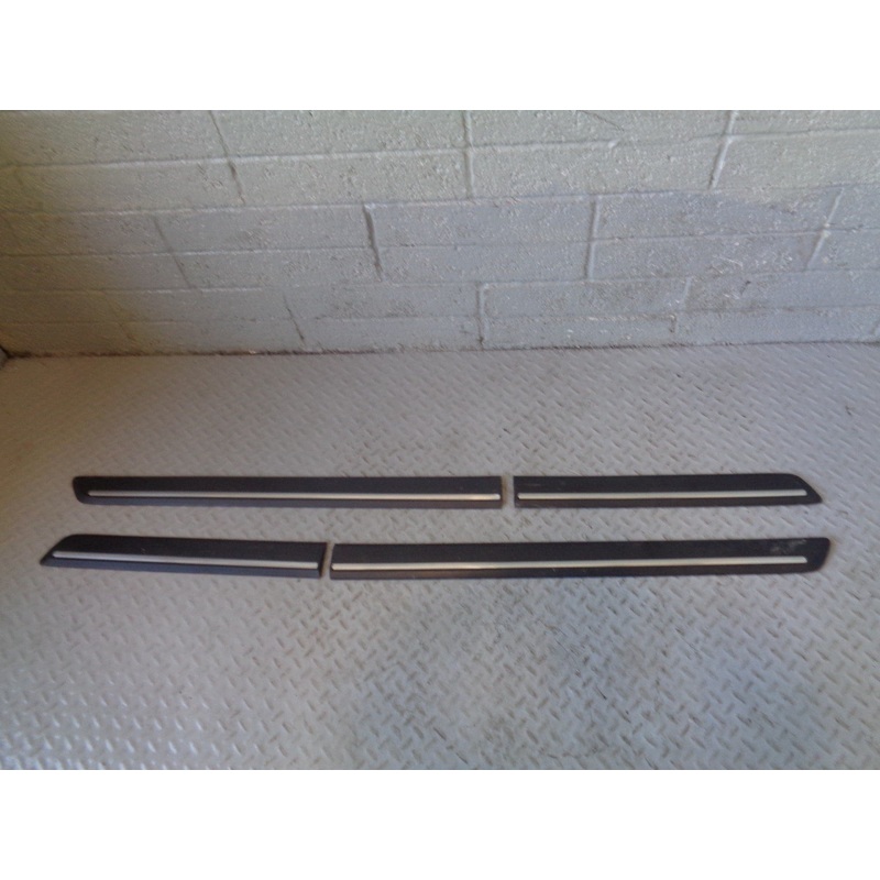 Discovery 4 Door Trims Rubbing Strips Set 4 Piece Land Rover 2009 to 2016