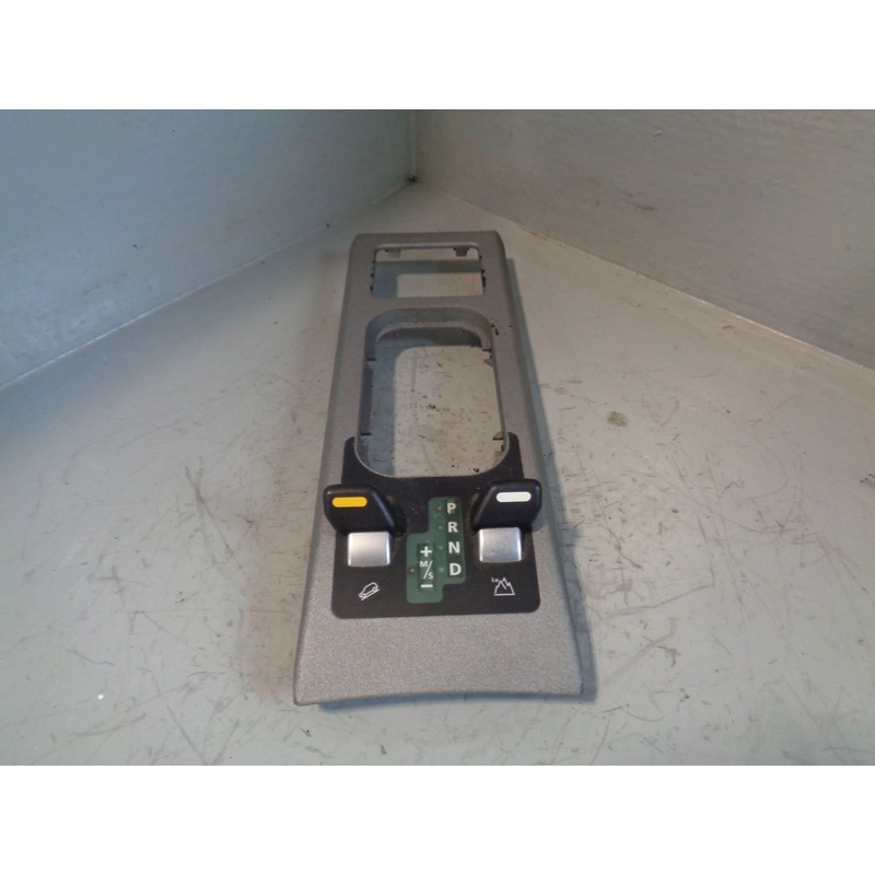 Range Rover L322 Hill Descent FJV000255LYU Terrain Panel 2002 to 2005 L18094