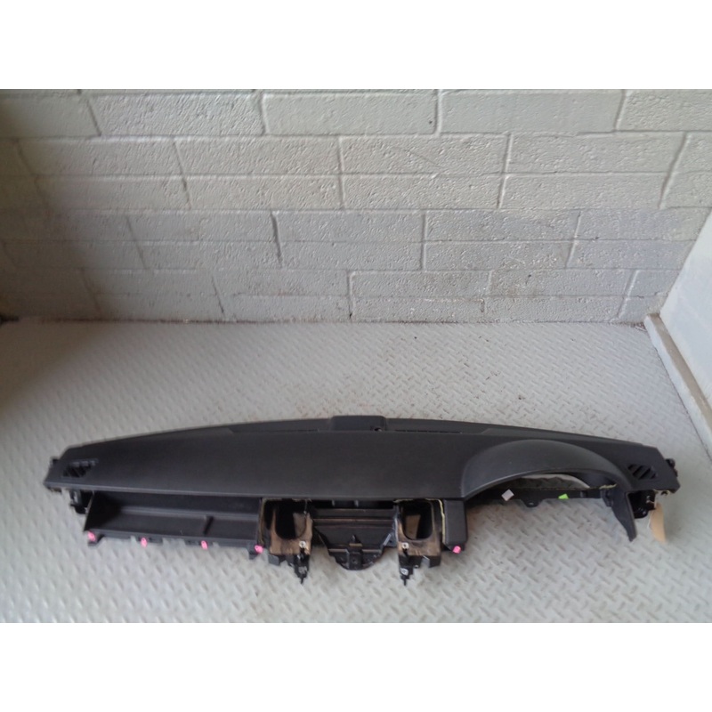 Range Rover Sport Dashboard for Sat Nav Vehicles Black L320 2005 to 2009 L09094