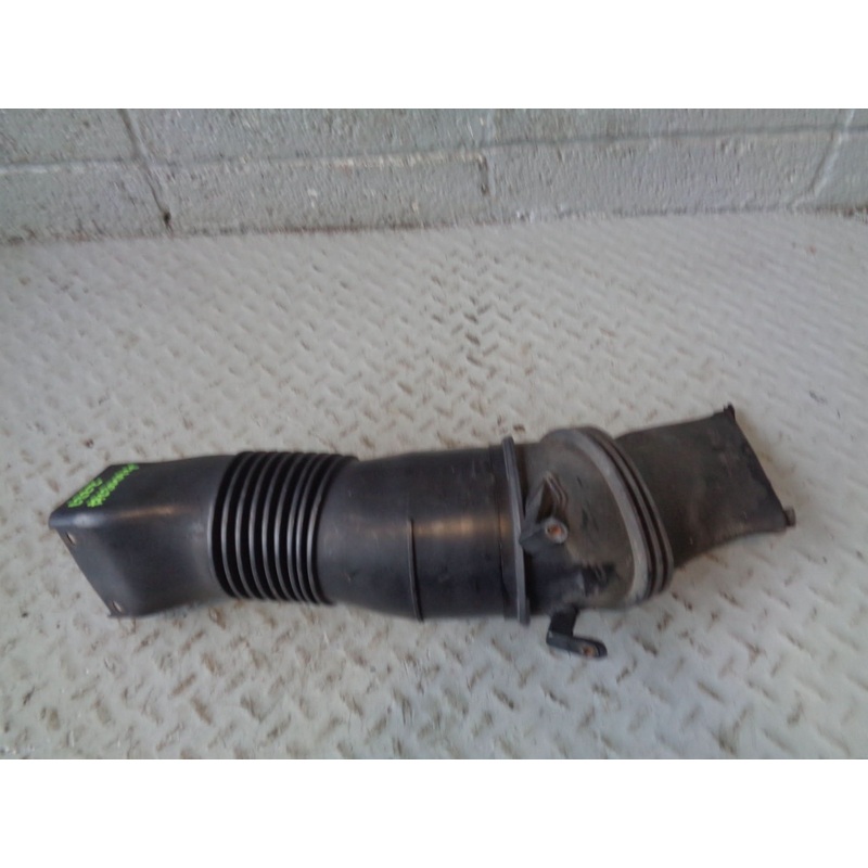 Range Rover L322 Air Intake Induction Pipe 3.0 TD6 1322 7 786 9720 2002 to 2006