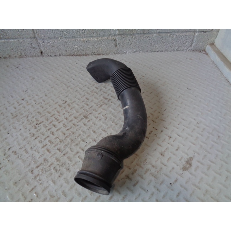 Range Rover L322 Air Intake Induction Pipe 4371 7786469-02 3.0 TD6 2002 to 2006