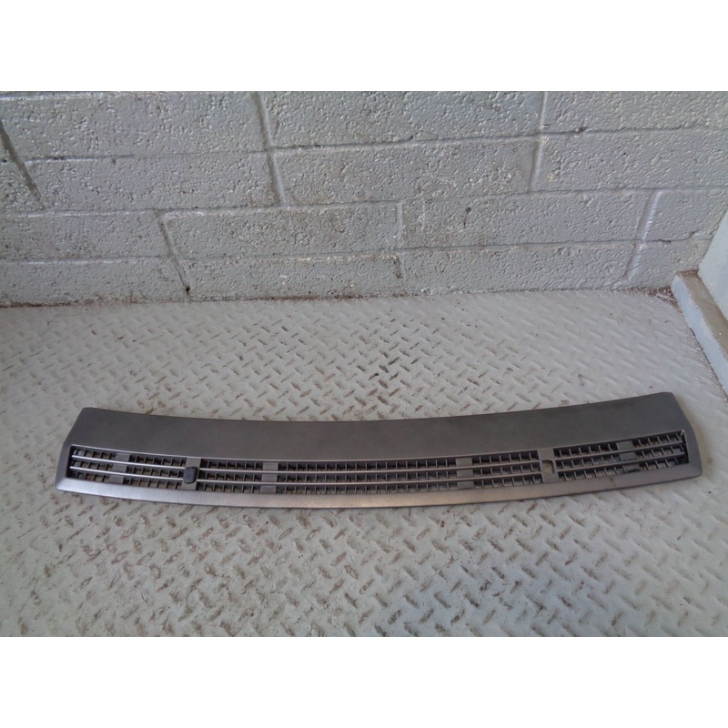 Range Rover L322 Bonnet Grill Under Windscreen 2002 to 2013 L30094