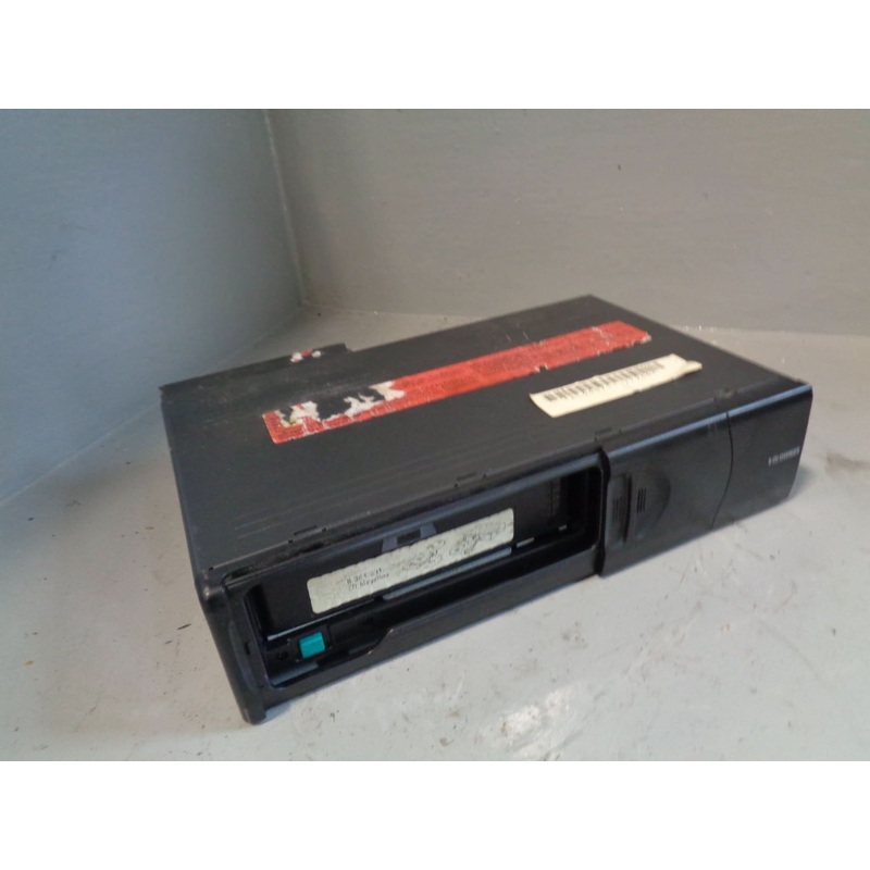 Range Rover L322 CD Multi Changer Alpine XQE000100 6 Disc 2002 to 2006