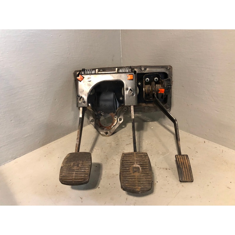 Discovery 2 Pedal Set Manual Accelerator Clutch Brake 2.5 TD5 Land Rover L06085