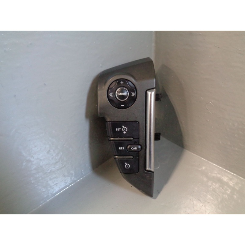 Discovery 4 Cruise Controls Steering Wheel AH22-13D767-BC Land Rover