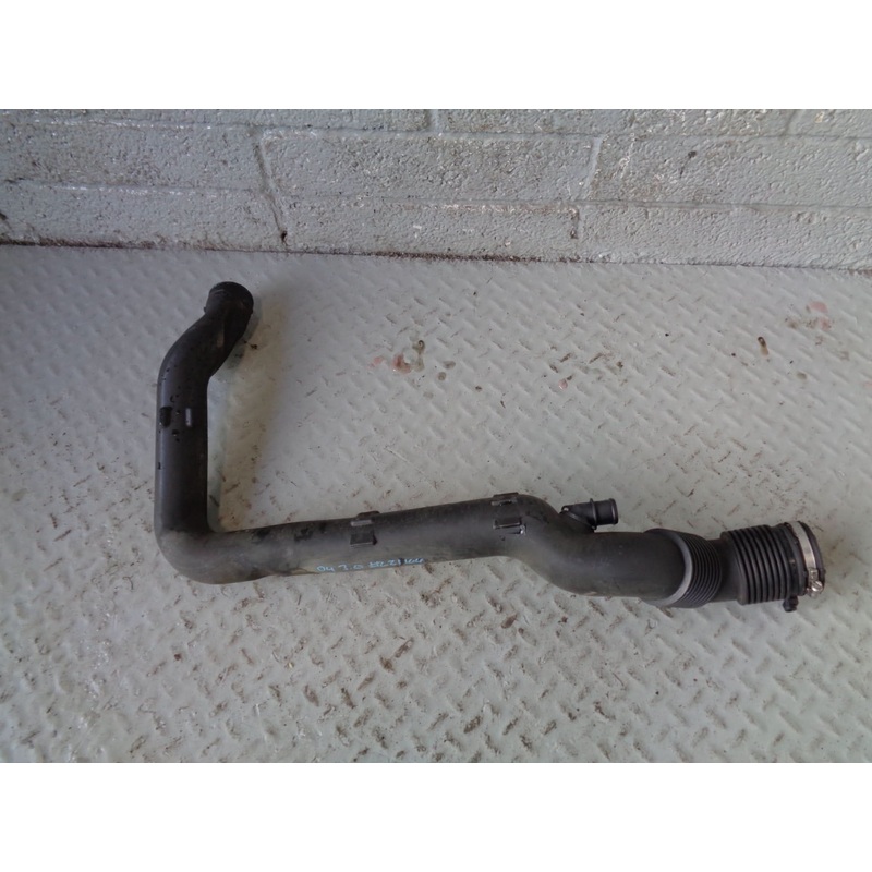 Discovery 4 Intercooler Pipe AH22 7990 AB Land Rover 3.0 TDV6 2009 to 2014