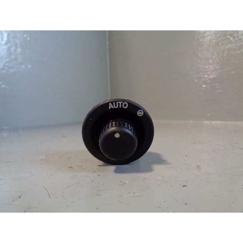 Discovery 4 Steering Wheel Adjustment Switch Knob XPB500180 Land Rover