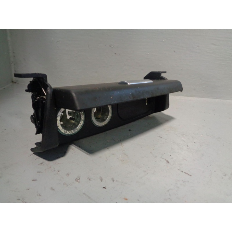 Range Rover L322 Centre Console Aux Out 12v Sockets XVN500090 2006 to 2009