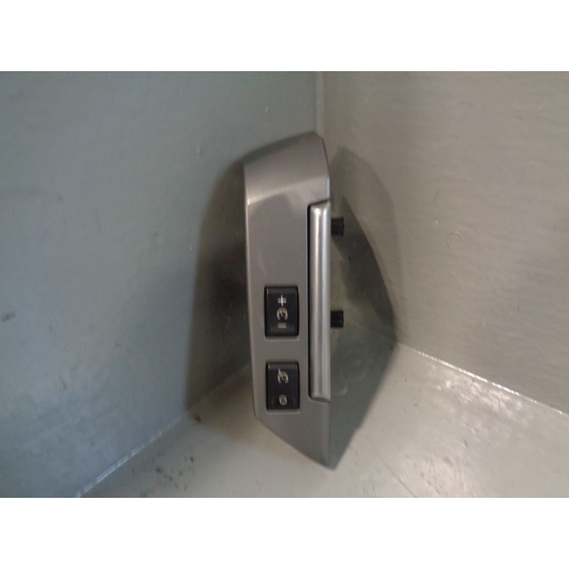 Steering Wheel Cruise Controls XPD500830 Discovery 3 Range Rover Sport