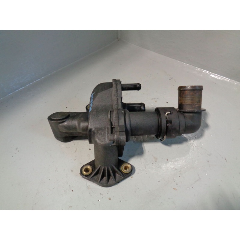 Thermostat Housing Range Rover Sport Discovery 4 Land Rover 4H2Q 8592 BF