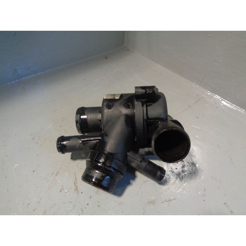 Thermostat Housing Range Rover Sport Discovery 4 Land Rover TDV6 AH22-8575-AF
