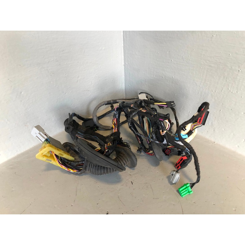 Discovery 4 Door Wiring Loom Off Side Front FH22-14631-ADC L319 Keyless