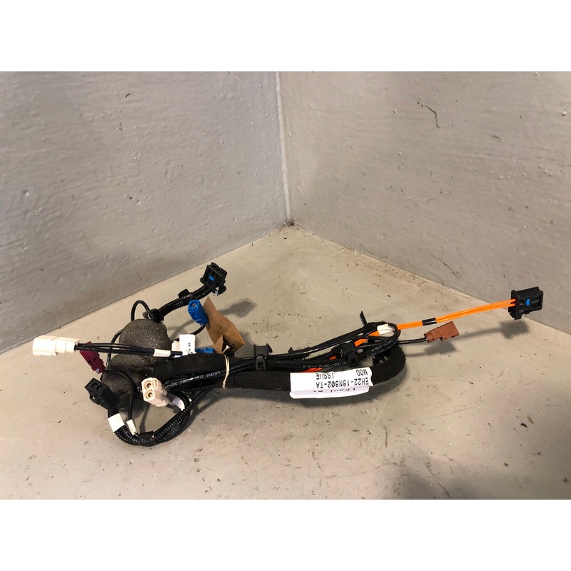 Discovery 4 ICE Entertainment Wiring Loom EH22-18N802-TA Land Rover 2009 to 2016