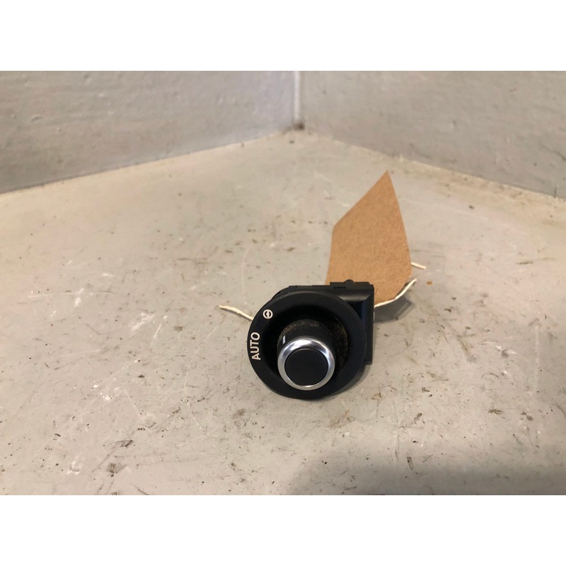 Discovery 4 Steering Wheel Adjustment Switch Knob FW93-6465-AB Land Rover