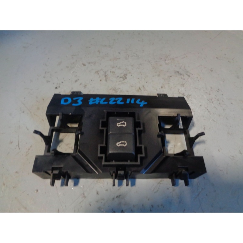 Discovery 3 Sunroof Switch with Housing Land Rover 2004 to 2009