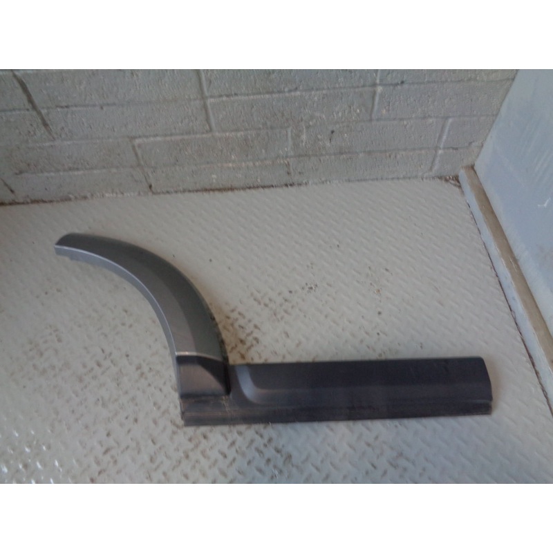 Discovery 4 Door Wheel Arch Trim Off Side Rear Orkney Grey Land Rover L11124