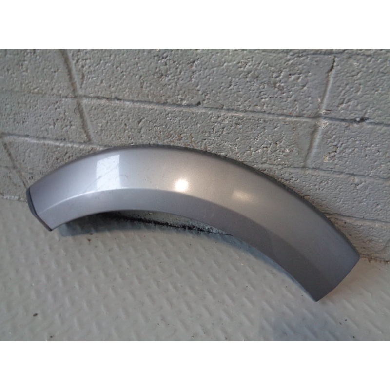 Discovery 4 Wheel Arch Trim Rear Quarter Right Orkney Grey Land Rover