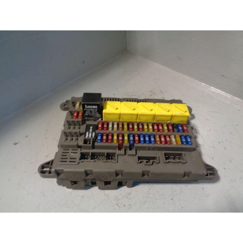 Freelander 1 Fuse Box Internal Under Dash with BCU YQE000341 Land Rover
