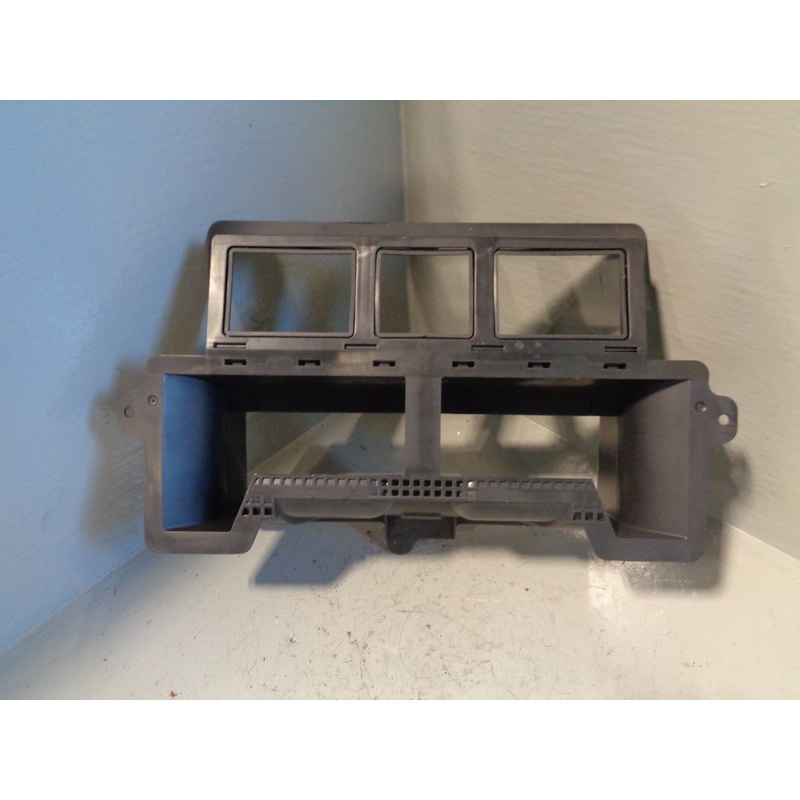 Range Rover Evoque Air Vents Duct Housing BJ32 18D332 AA 2011 to 2018