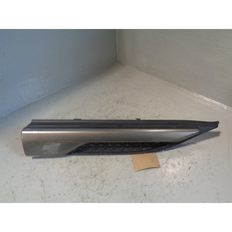 Range Rover Evoque Wing Grille Trim Grey Right BJ32 280B10 ABW L538 2011 to 2015