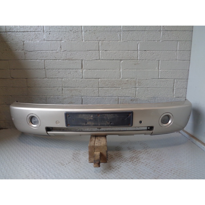 Range Rover L322 Front Bumper in White Gold LRC 618 2002 to 2006 L15015