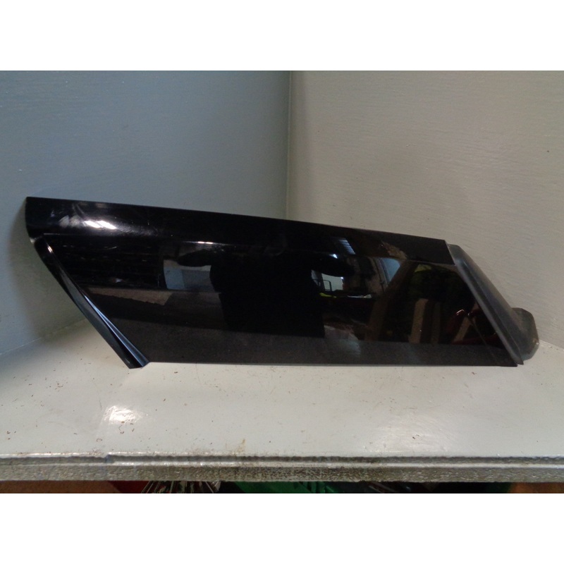 Range Rover L405 D Pillar Trim External Off Side Right in Black 2013 to 2017